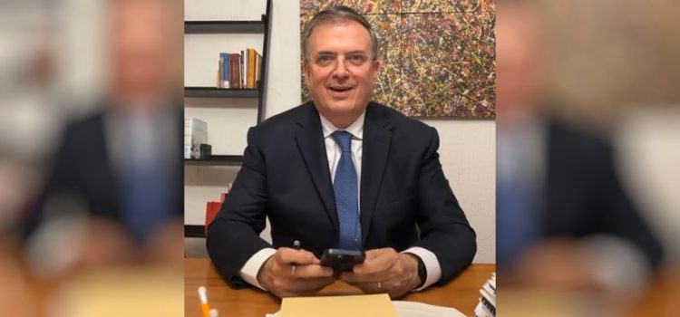 Marcelo Ebrard comparte su whatsapp