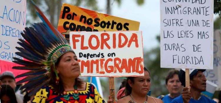 Escasea la mano de obra por ley migratoria de Ron DeSantis en Florida