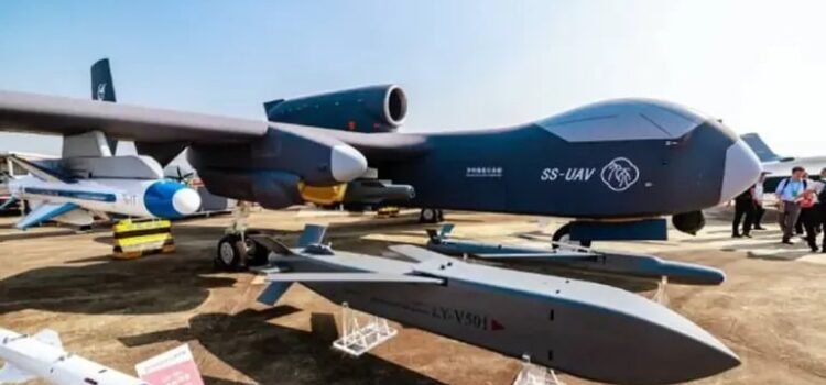 China lanza el Jiu Tian, su primer “portaaviones de drones” China lanza el Jiu Tian, su primer “portaaviones de drones”