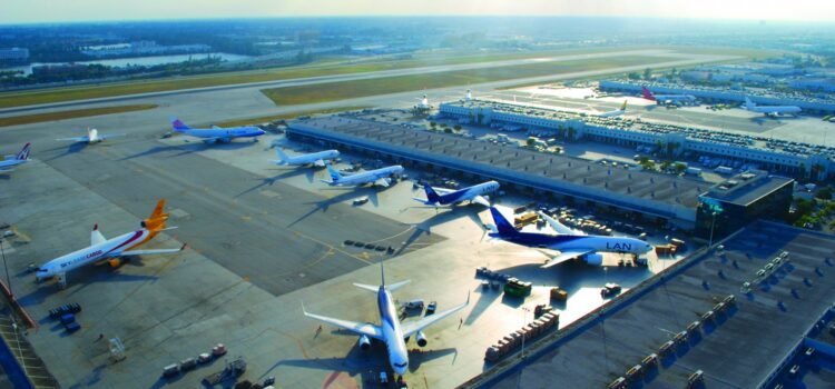 Tensión en Aeropuerto de Miami tras alarma de bomba: Arrestan a una joven de 21 años