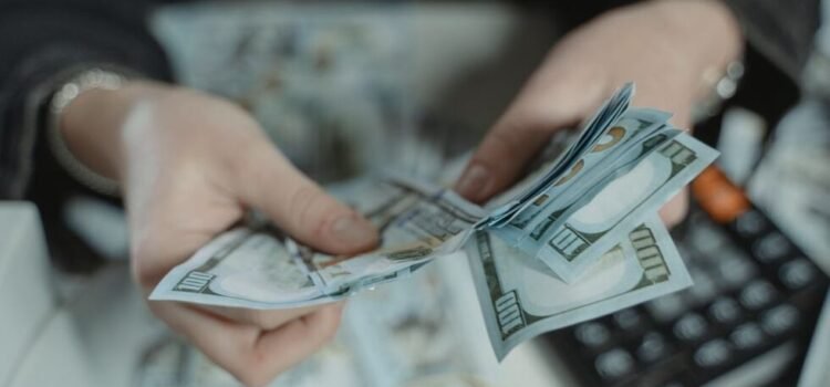 Salario mínimo en Florida subirá el 30 septiembre: