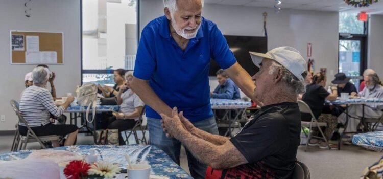 En Miami-Dade, los más vulnerables podrían perder su red de apoyo