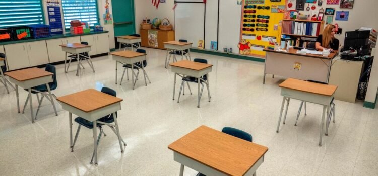 Miles de niños desaparecen de las escuelas de Miami