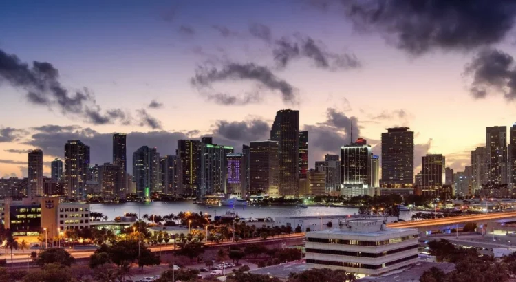 Miami supera a Nueva York como el lugar más costoso para disfrutar de una cena en Estados Unidos