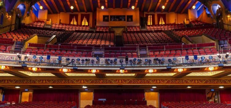 Miami aprueba venta del histórico Teatro Olympia a escuela chárter