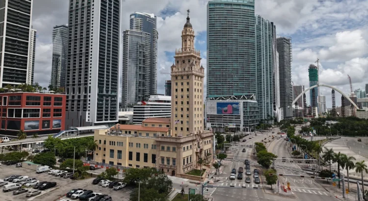 Florida regala valioso terreno en Miami para la biblioteca presidencial Trump