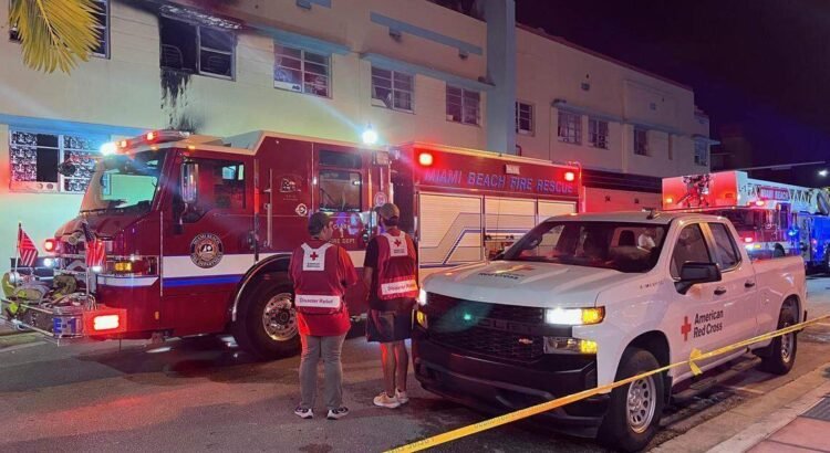 Incendio en hostal de Miami Beach deja a 98 personas desplazadas